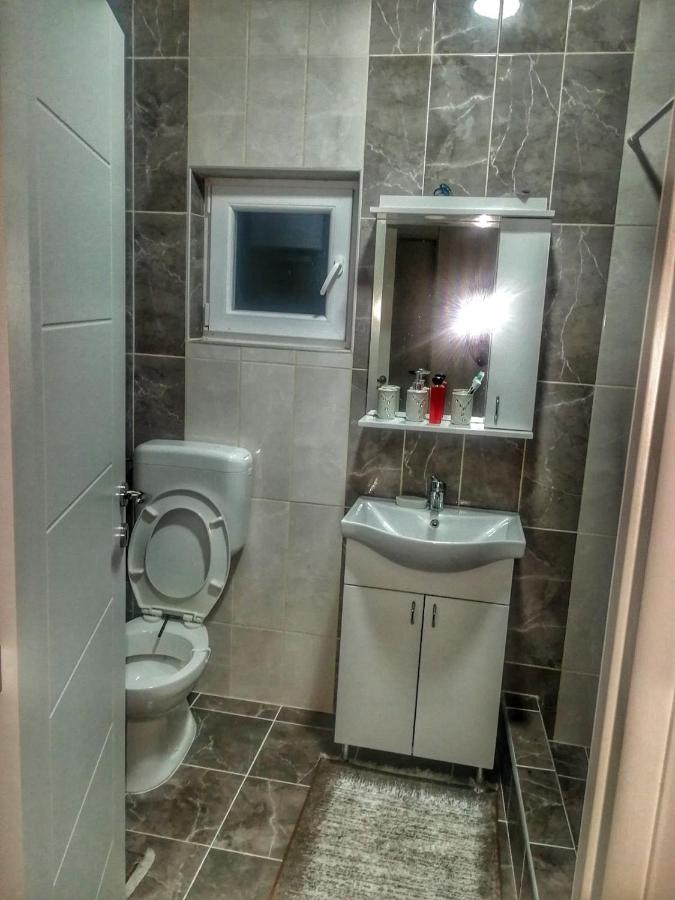 Apartman Visoko-Oaza Mira Buitenkant foto