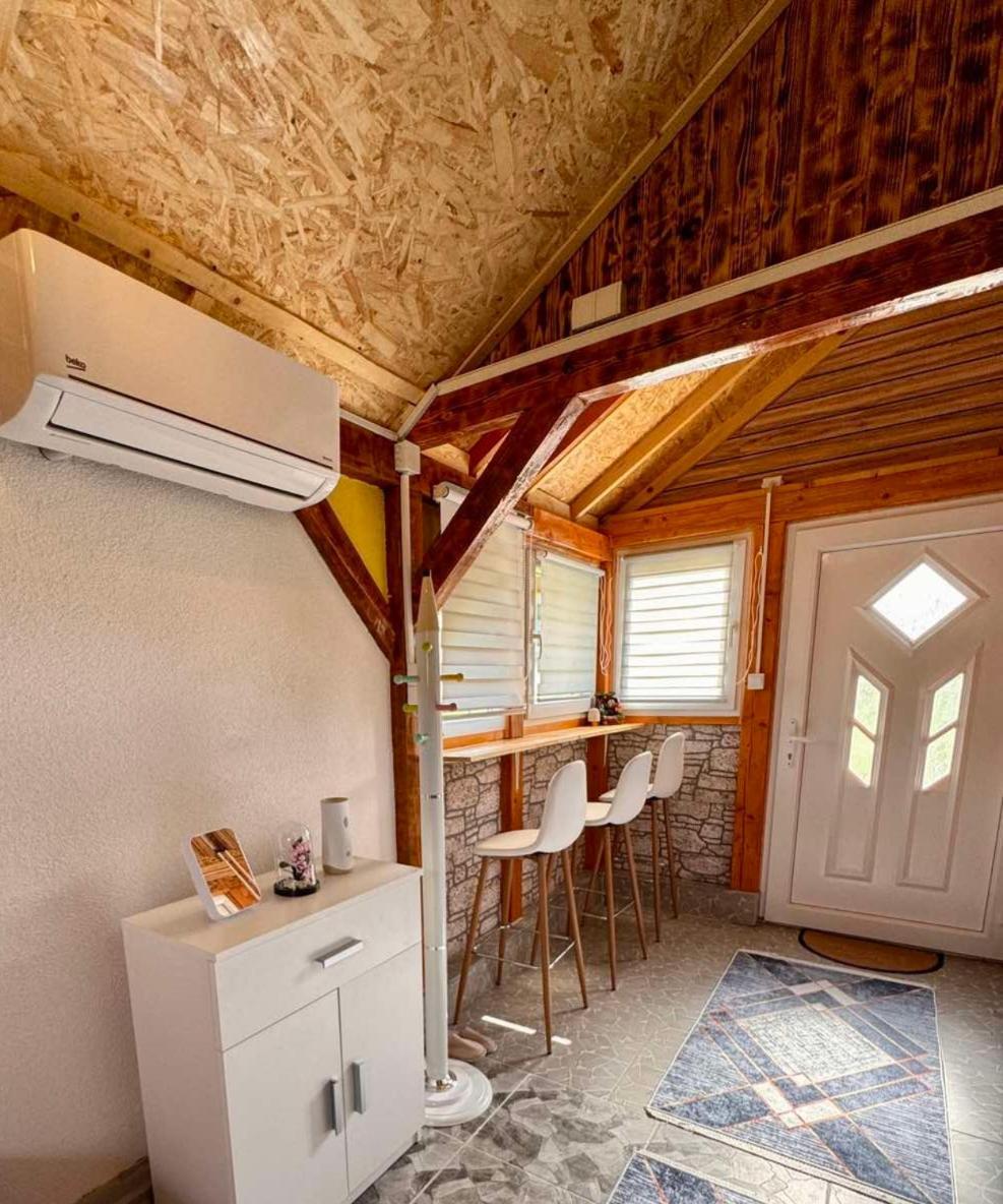 Apartman Visoko-Oaza Mira Buitenkant foto